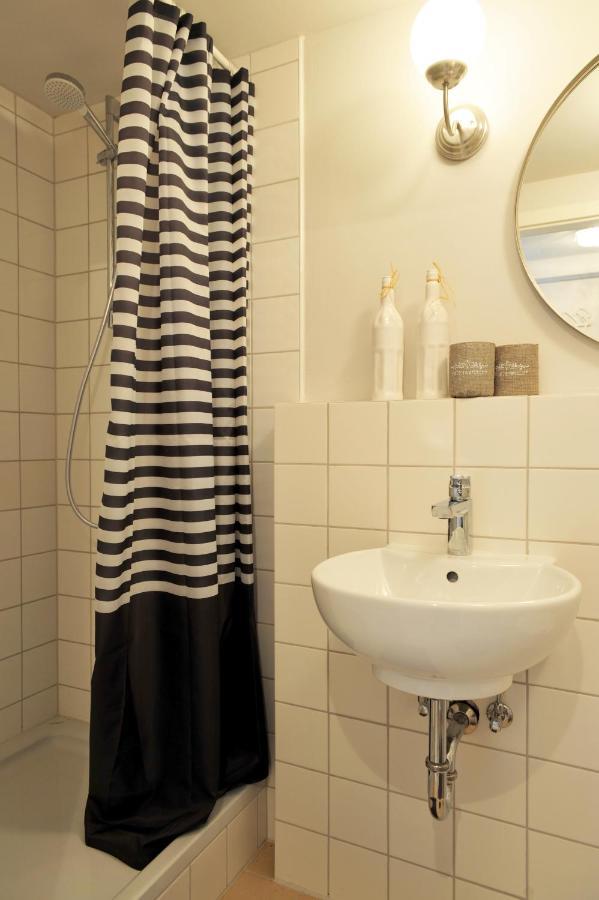 Tiny Rooms Bremen Ngoại thất bức ảnh